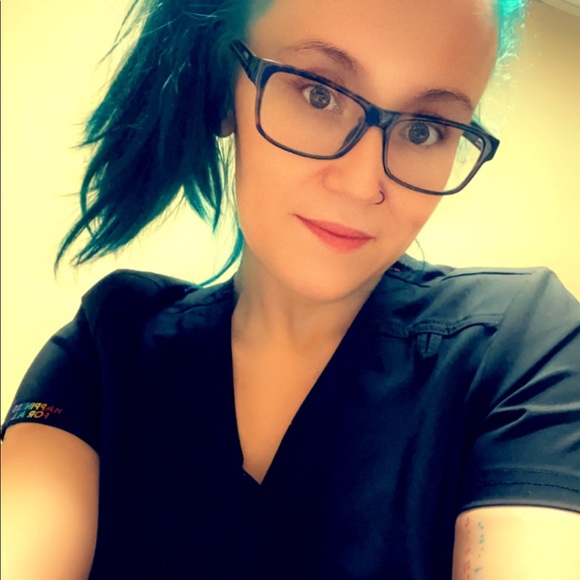 Meet your Posher, Ashton - Picture 8 of 8